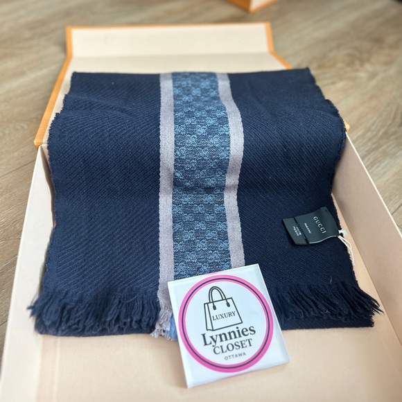 Gucci Black and Blue Men's Scarf - Picture 5 of 14